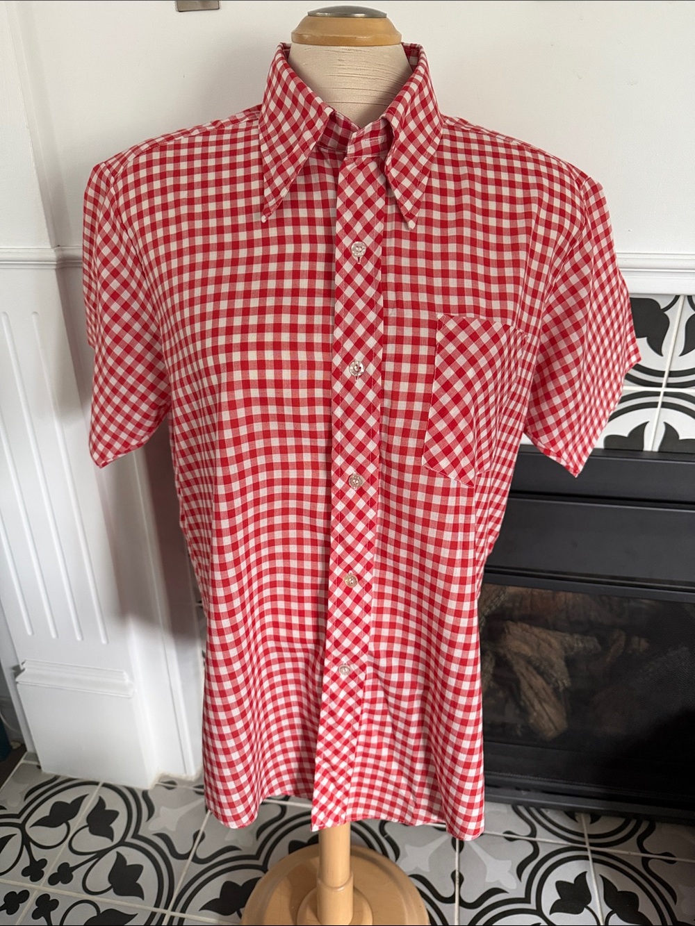 VINTAGE ZELLERS Men's Red Gingham Button-Up Shirt